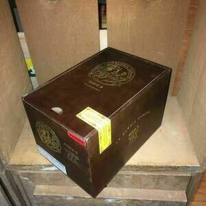 La Gloria Serie R No6 Empty Wooden Cigar Box 5x6.5x5